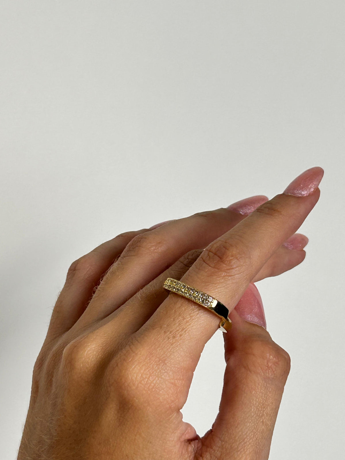 Anel Cravejado Banhado a Ouro 18K