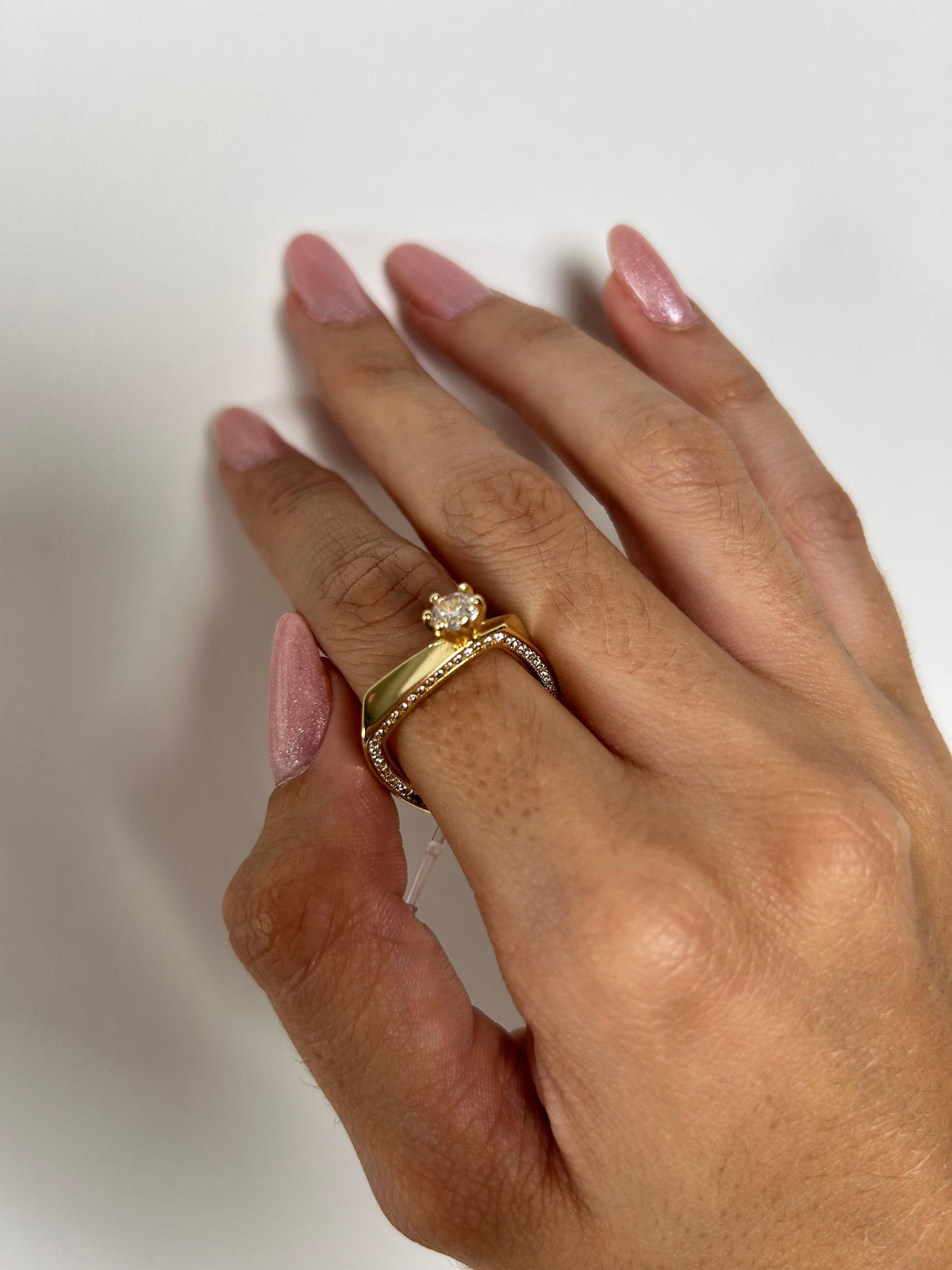 Anel Cravejado Banhado a Ouro 18K