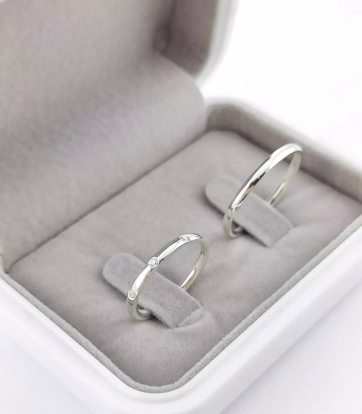 Alianças De Namoro Classic 3 Pedras Cravejadas 2 MM Prata 925