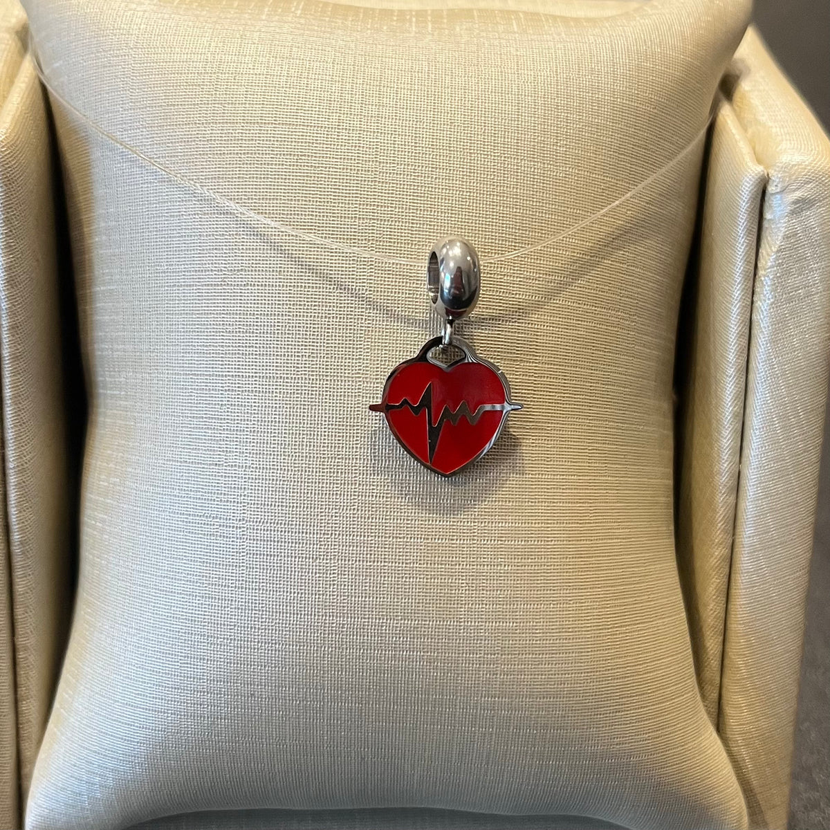 Berloque Pendurado Coração Batimentos