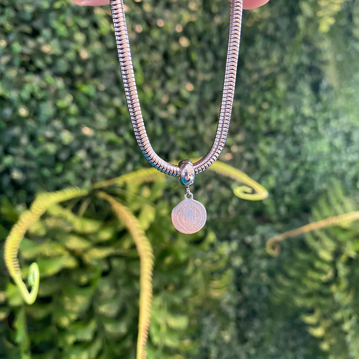 Berloque Pendurado São Bento