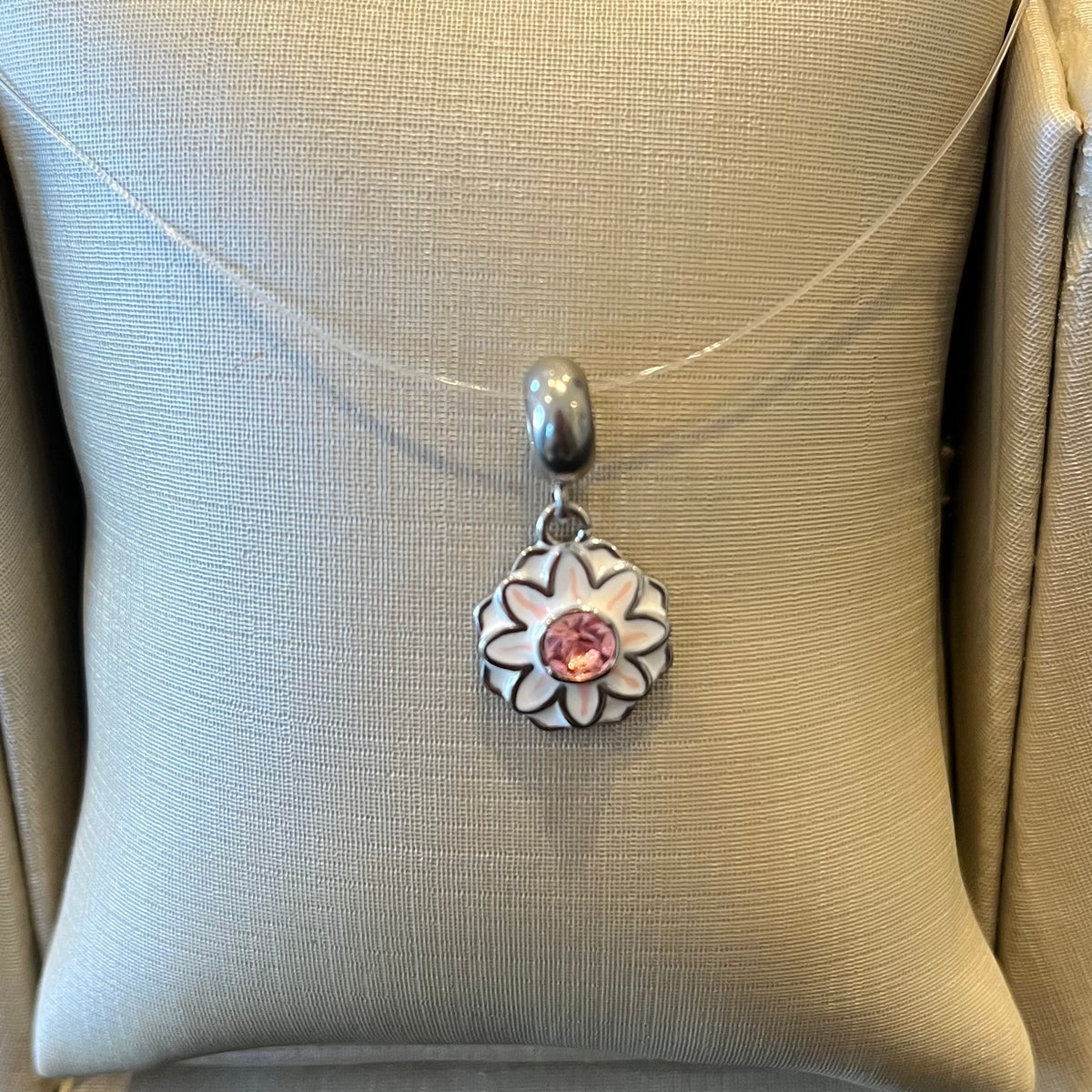 Berloque Pendurado Flor