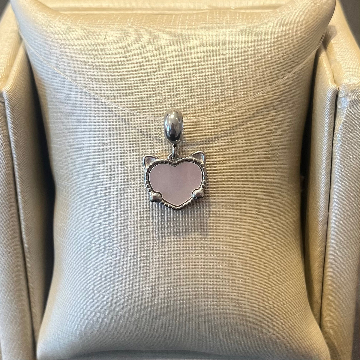 Berloque Coração Madreperola