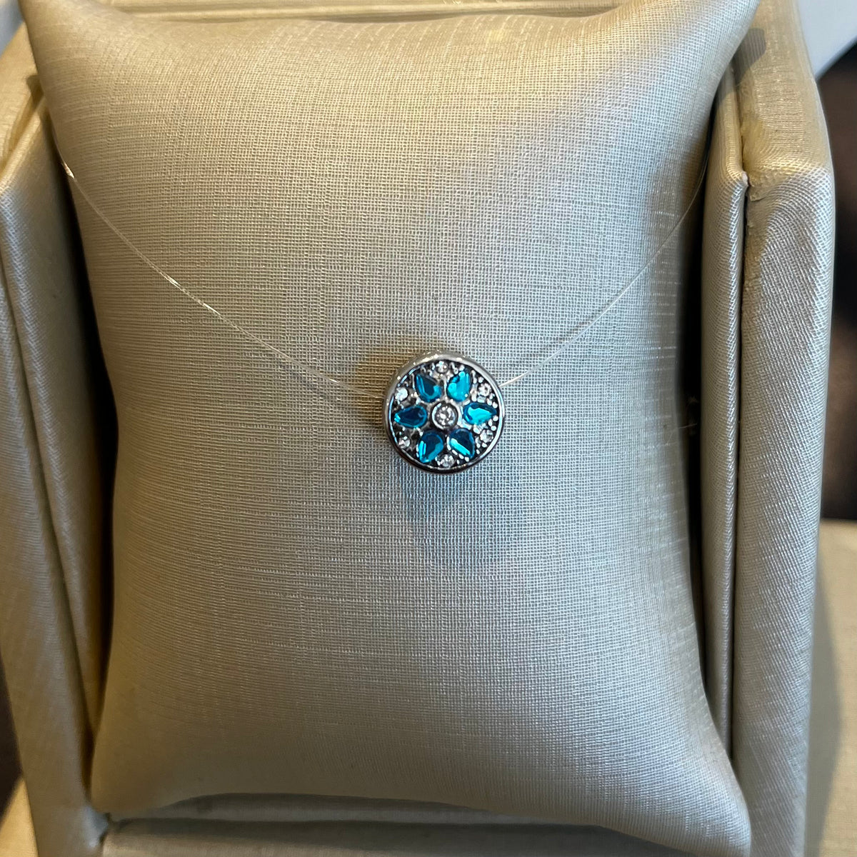 Berloque Flor de Pétalas Azuis