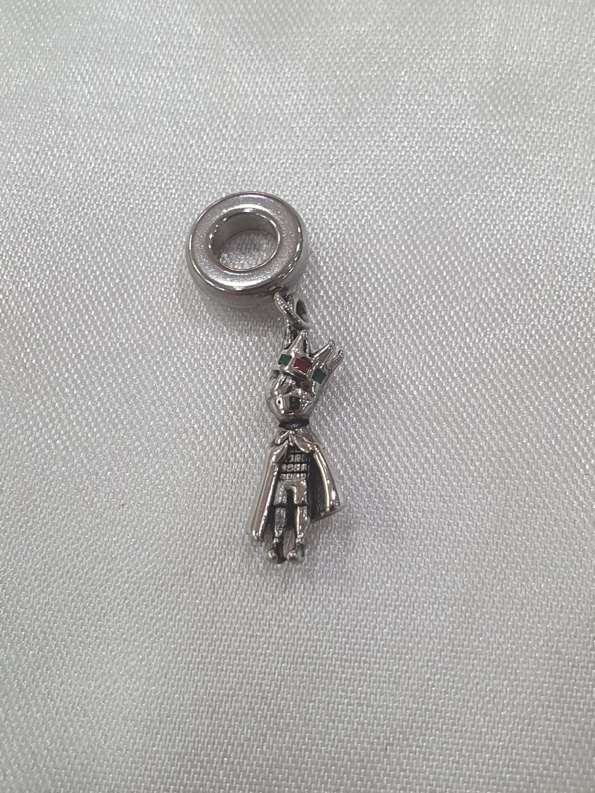 Berloque Pendurado Príncipe