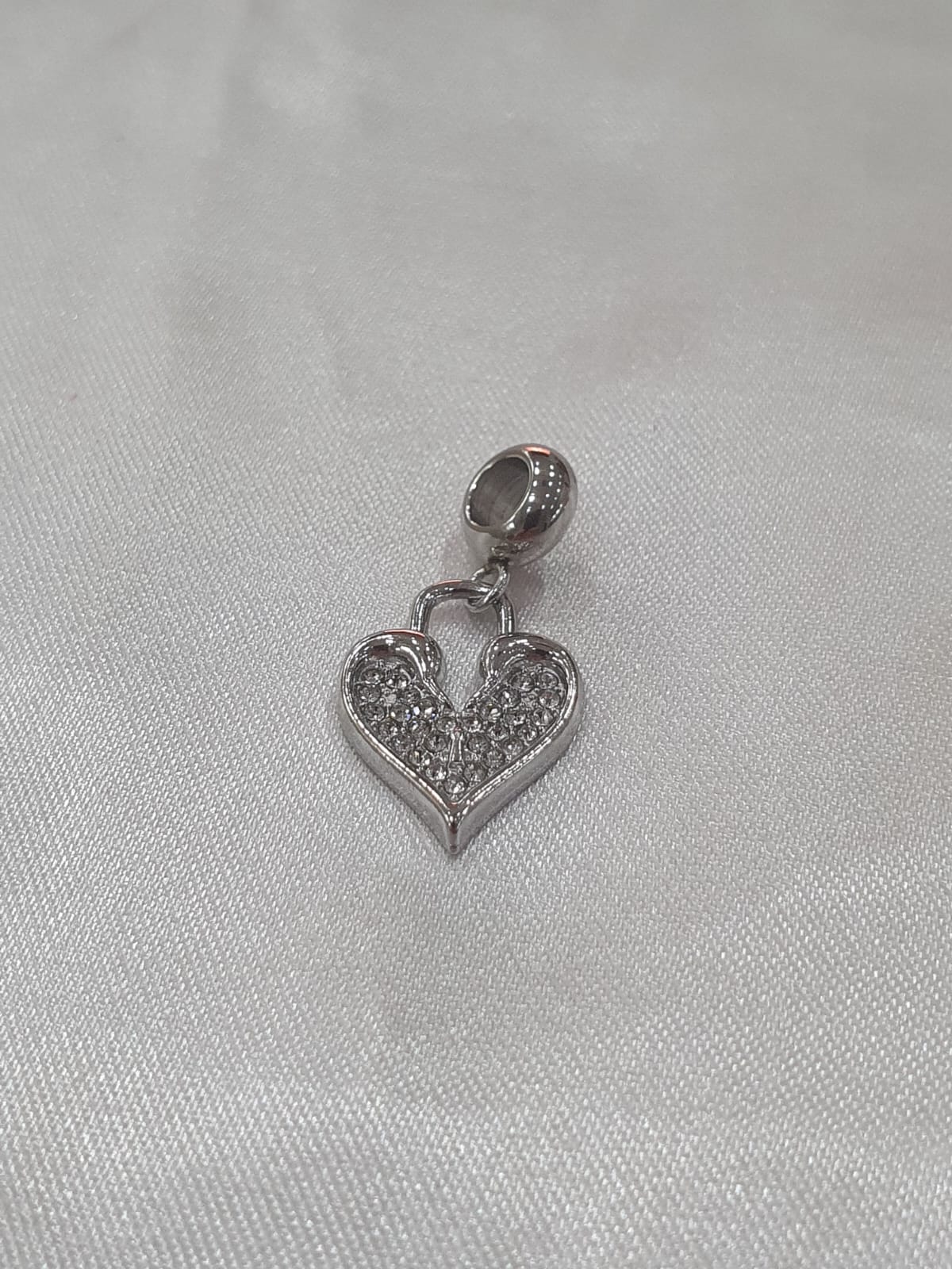 Berloque Pendurado Coração Branco