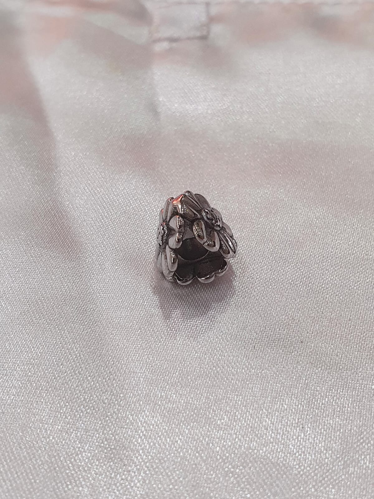 Berloque Separador Flor Margarida