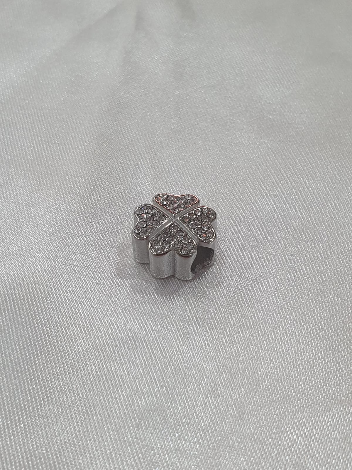 Berloque Separador Trevo 4 Folhas