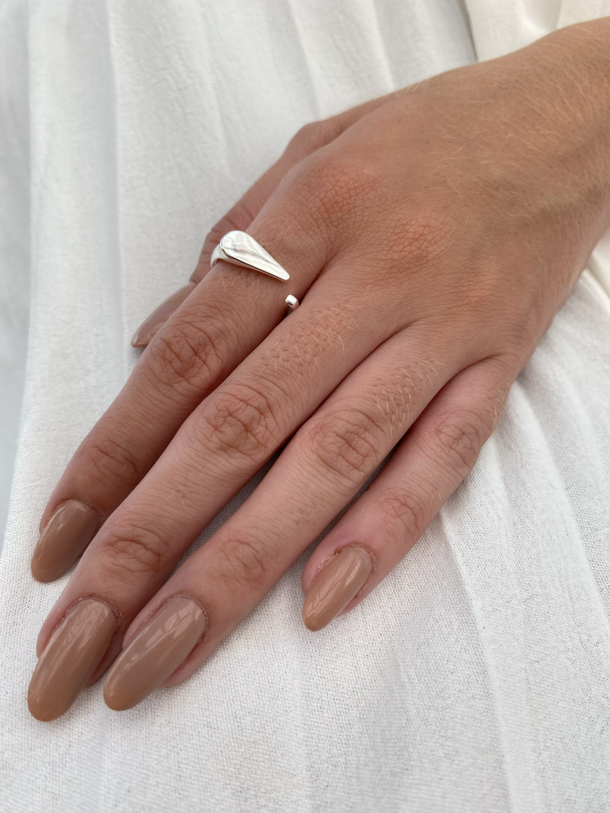 Anel Ajustável Contemporâneo