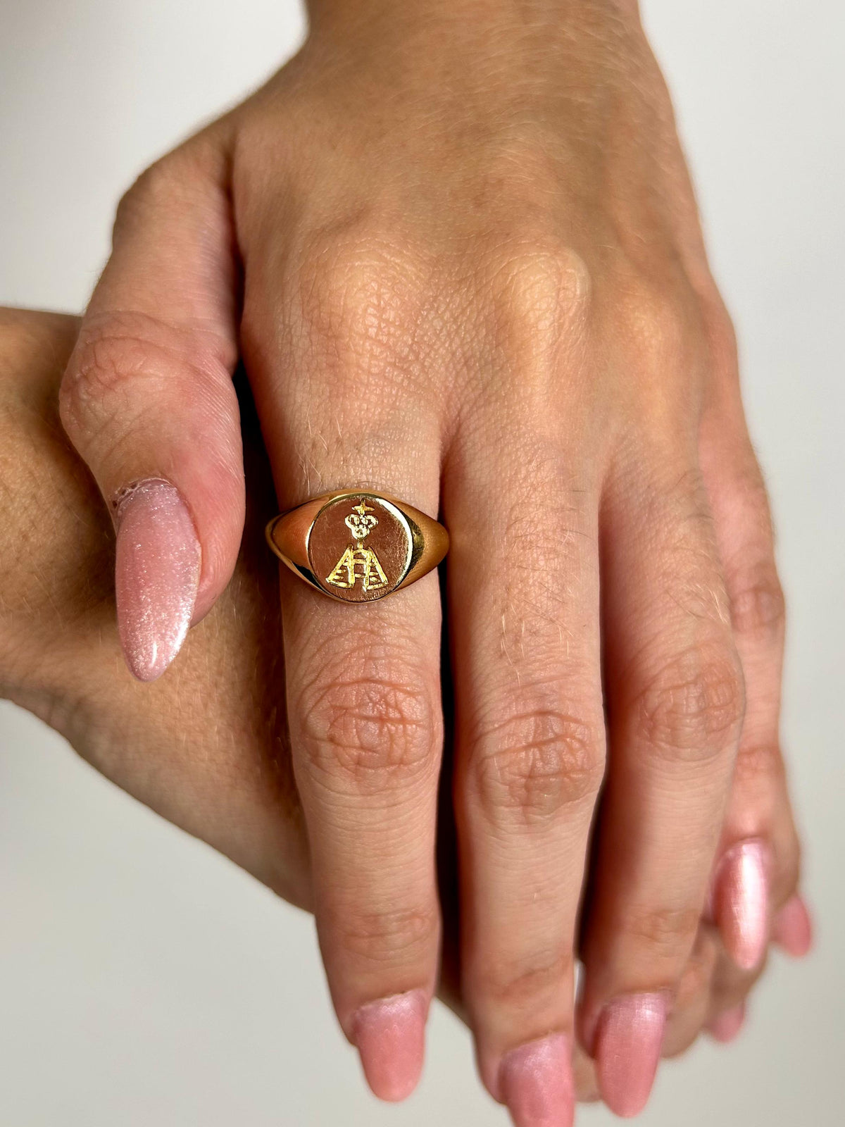 Anel Nossa Senhora Banhado a Ouro 18K