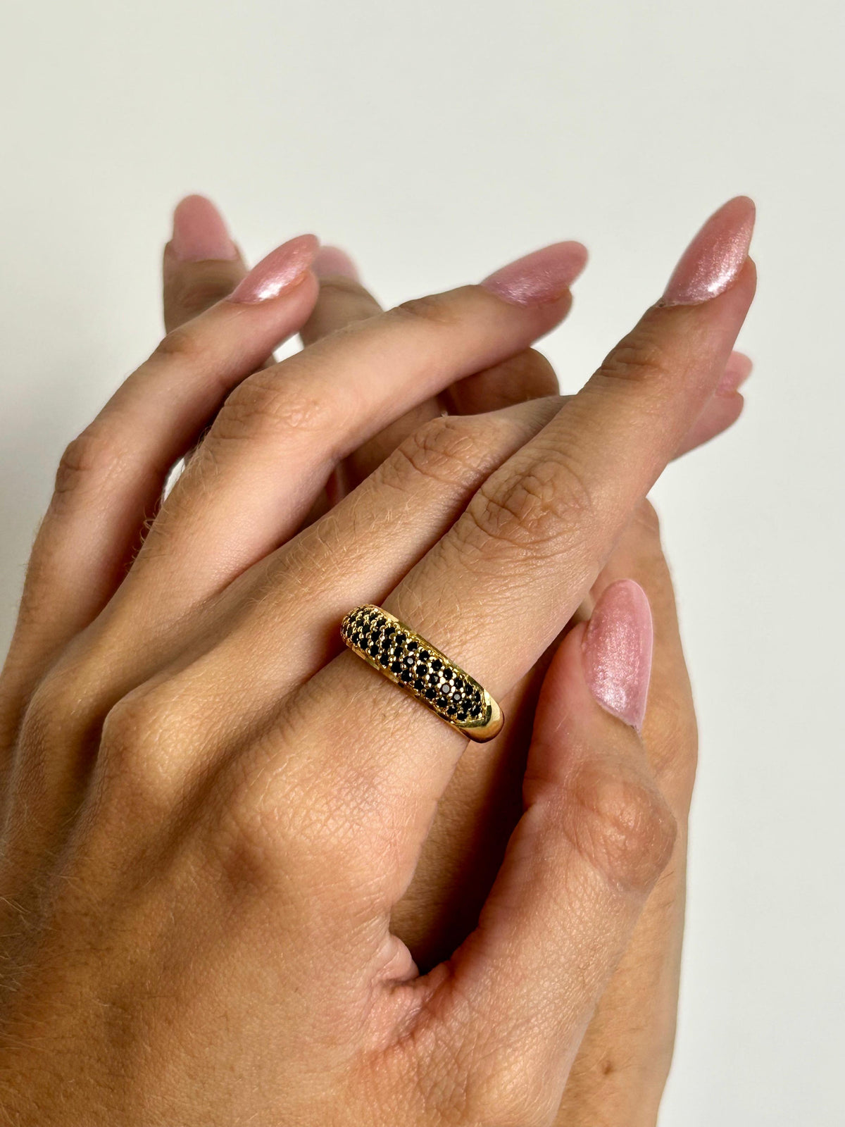 Anel Cravejado Banhado a Ouro 18K