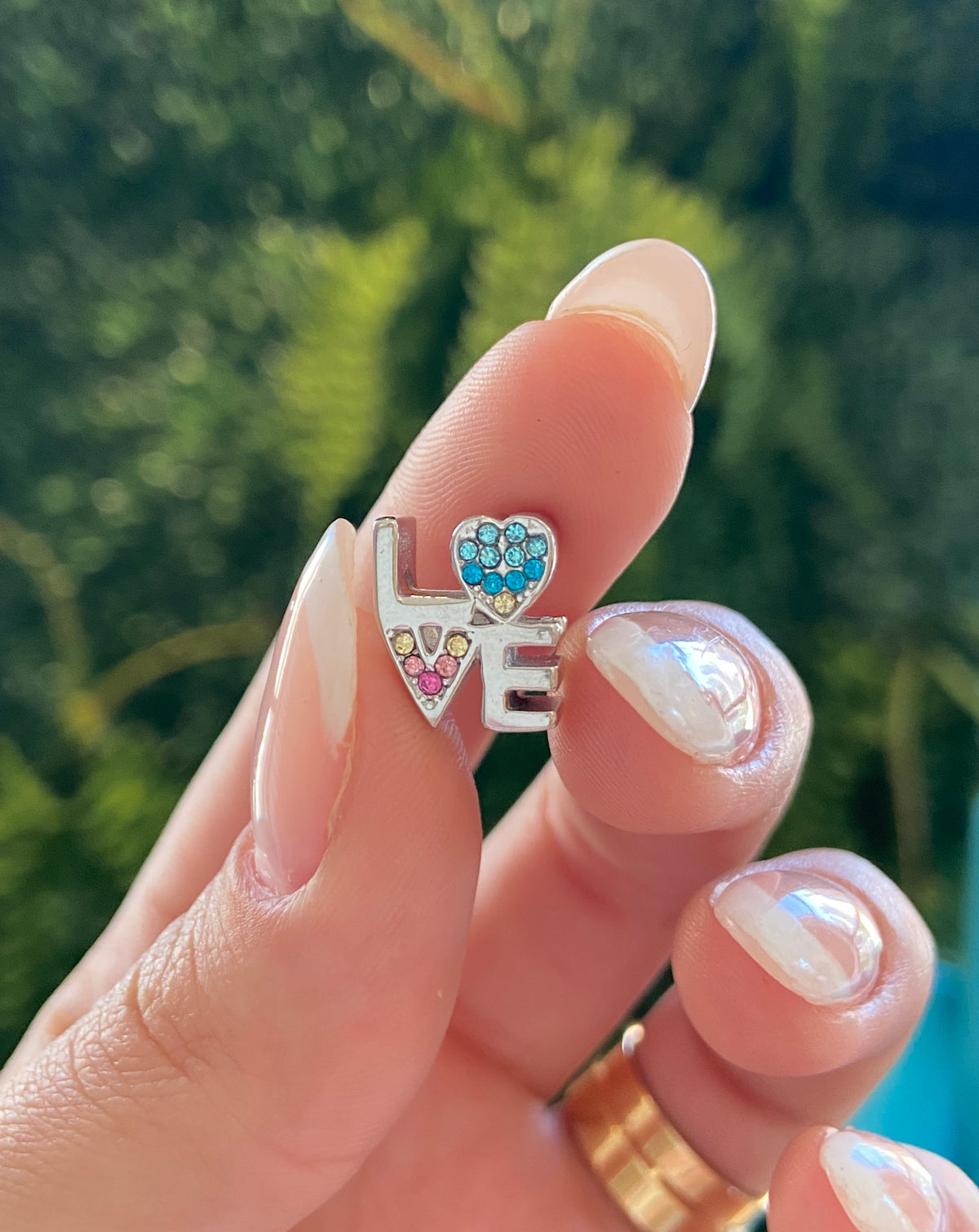 Berloque Love Colorido