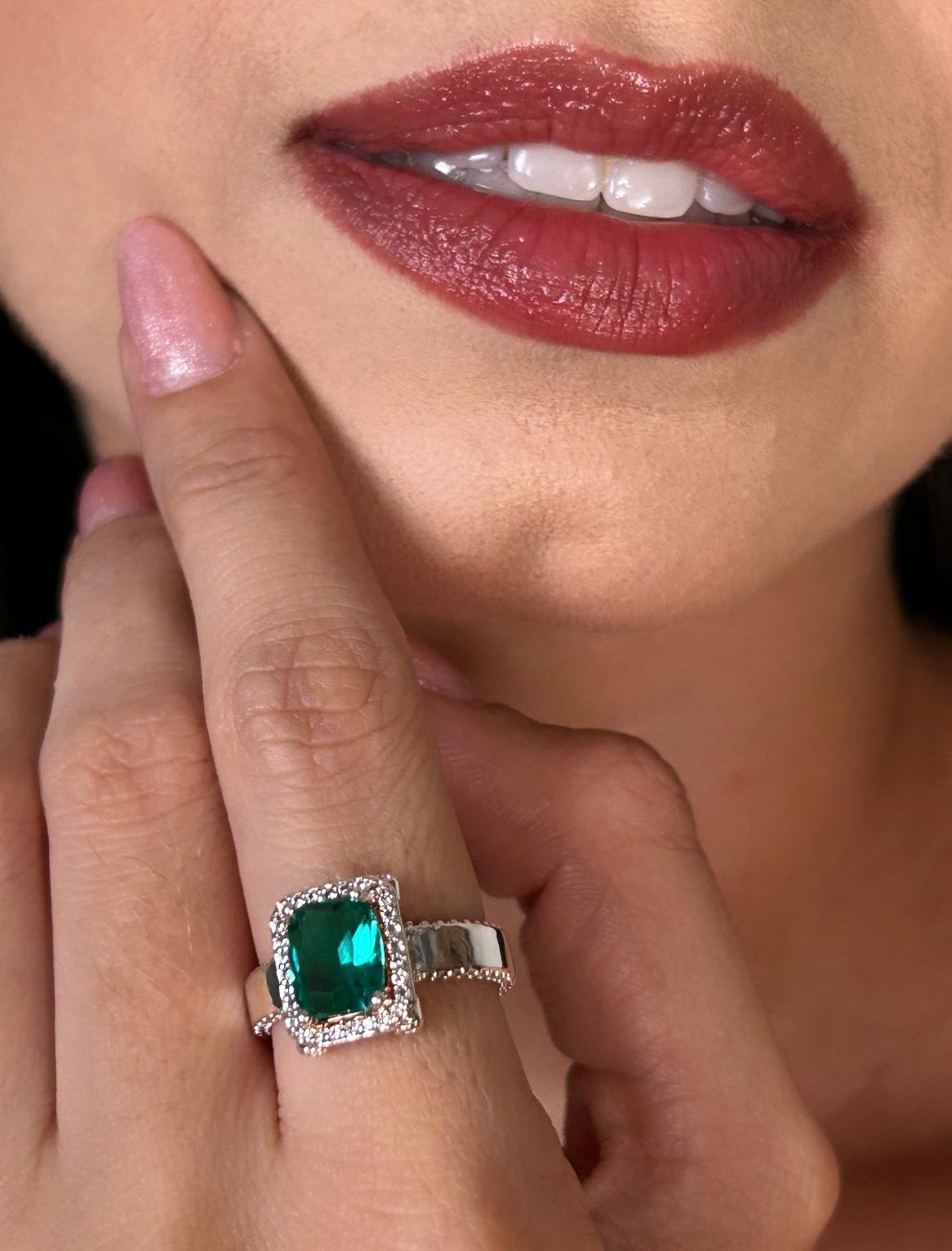 Anel Pedra verde Cravejado Zirconia