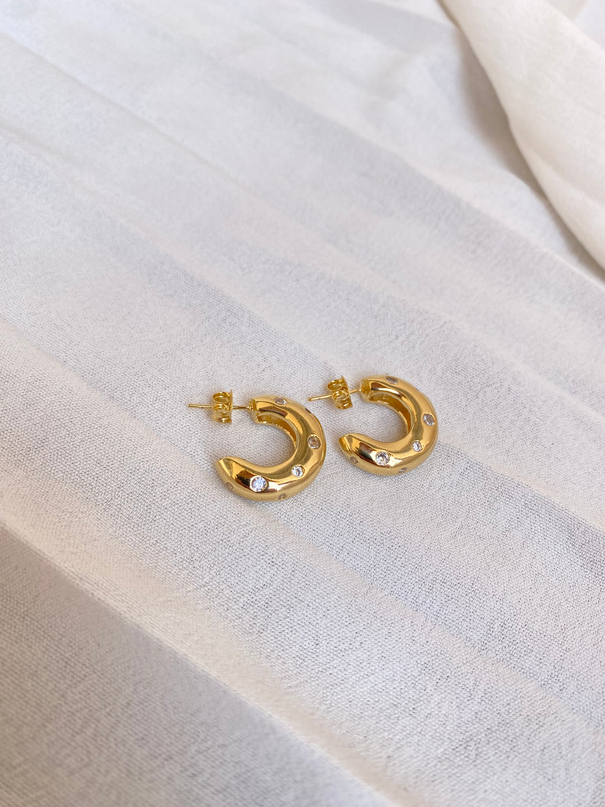Brinco Banhado a Ouro 18K
