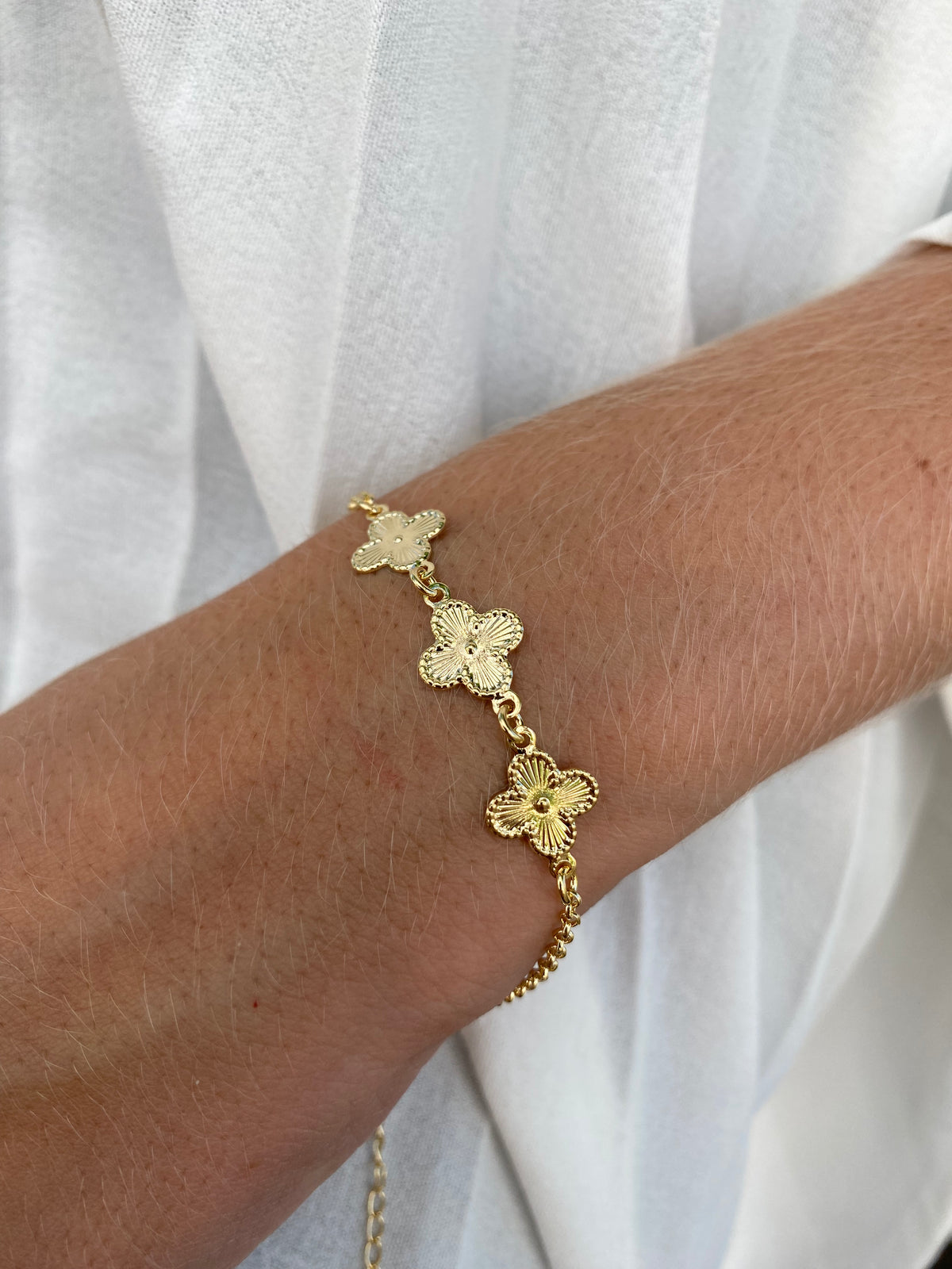 Pulseira Van Cleef Banhada Ouro 18k
