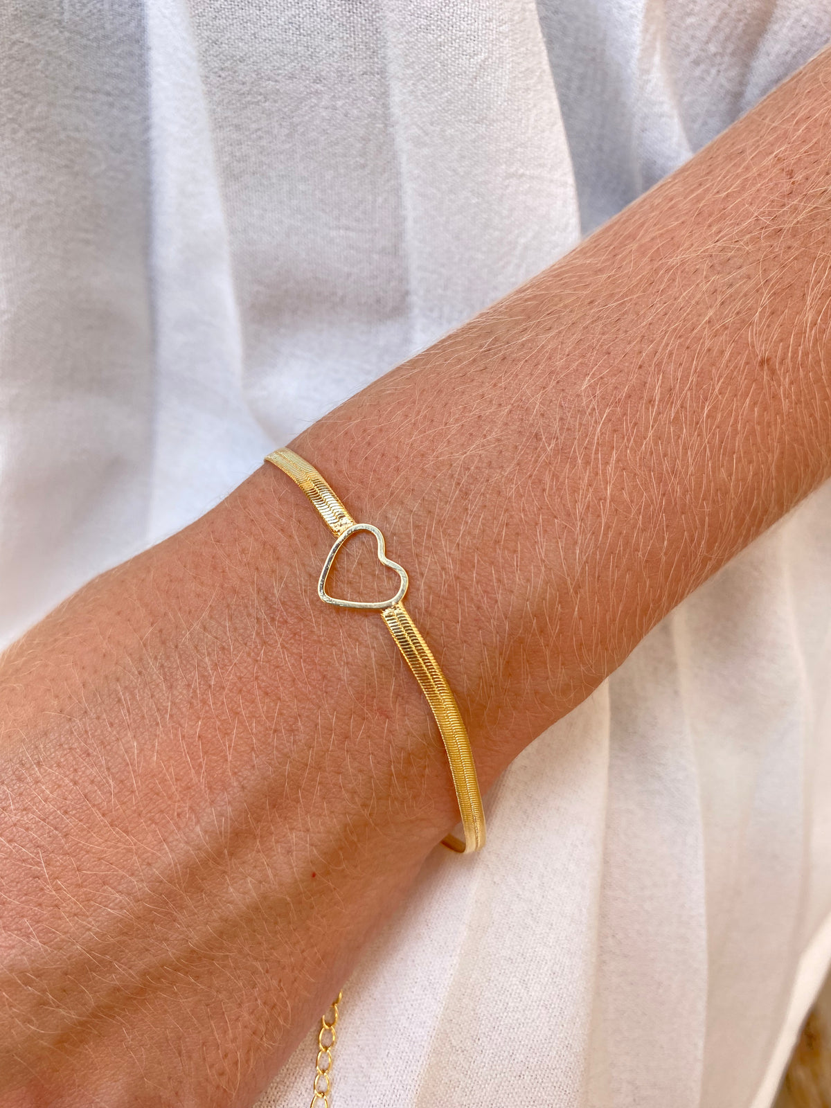Pulseira Coração Vazado Banhada Ouro 18k