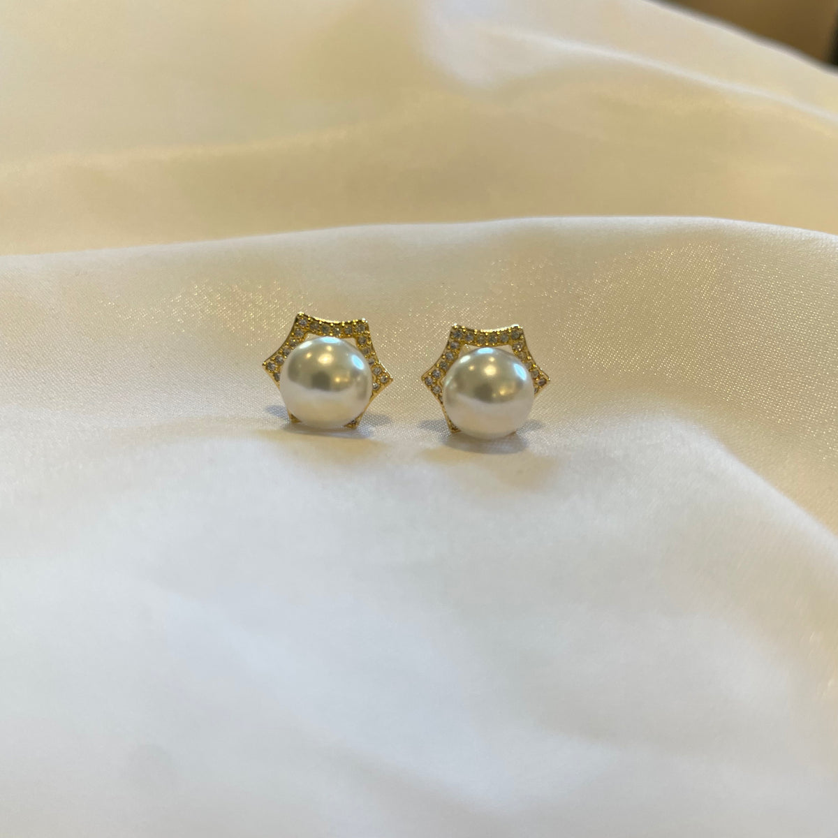 Brinco Pérola Banhado a Ouro 18K