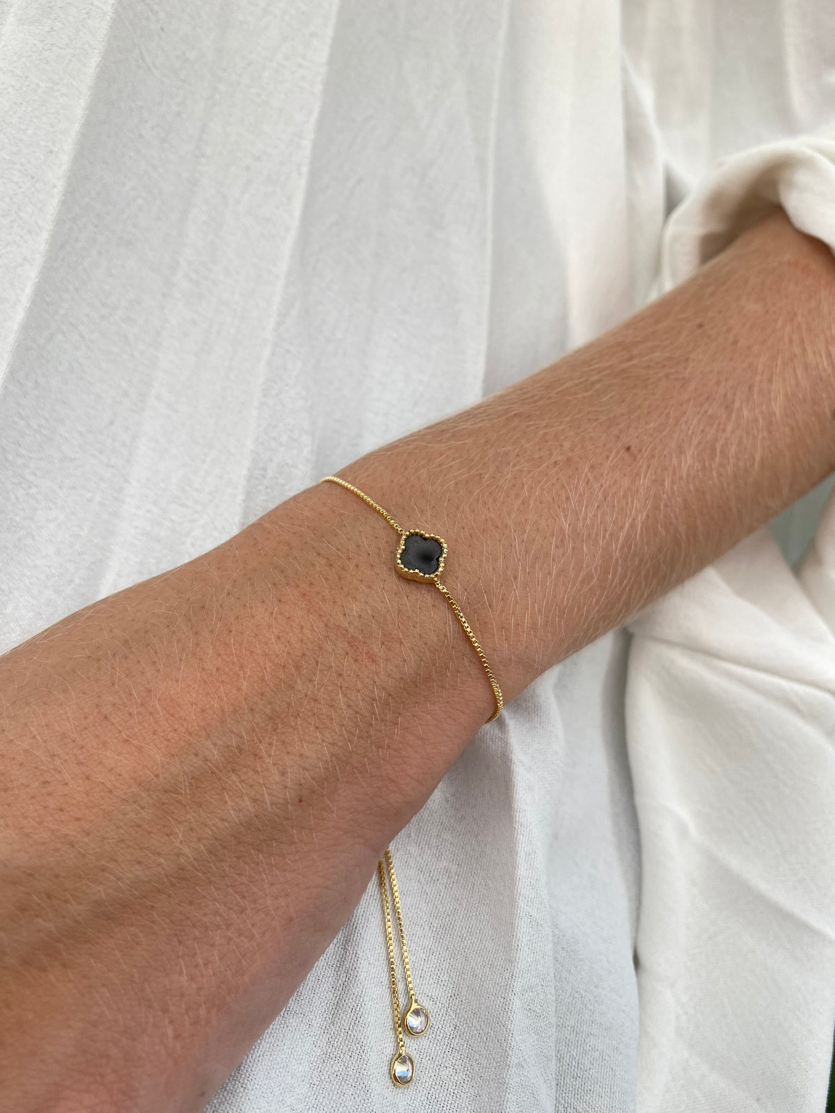 Pulseira Van Cleef Regulável Banhada Ouro 18k