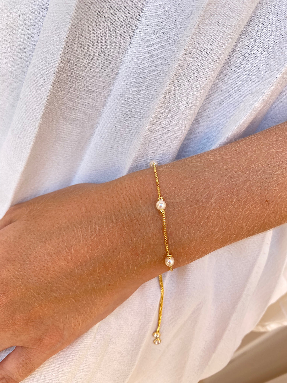 Pulseira Perola Regulável Banhada a Ouro 18K
