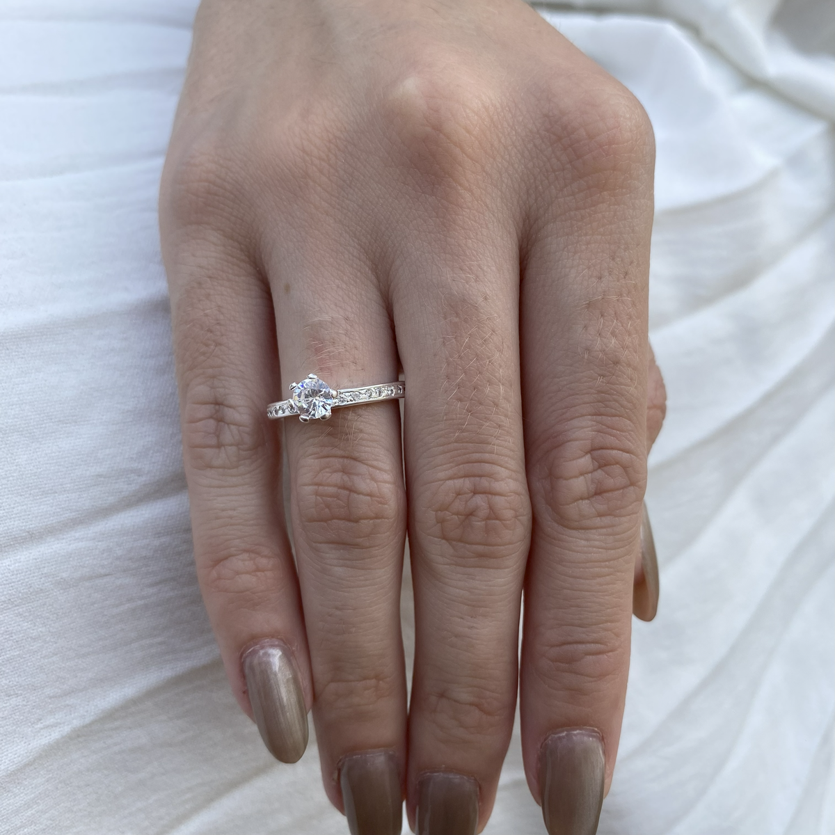 Anel Solitário Redondo