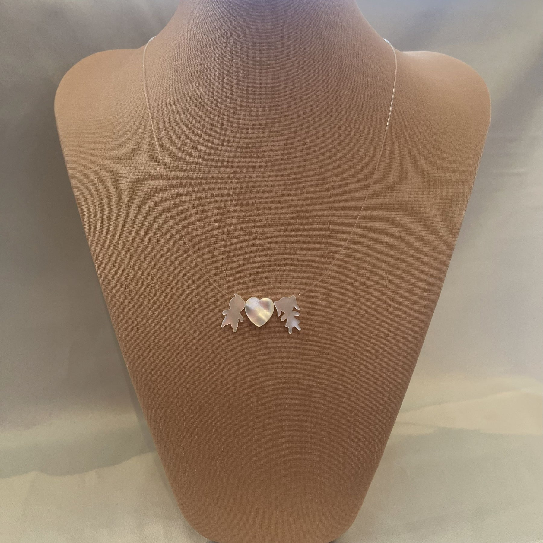 Colar Filhos Madrepérola