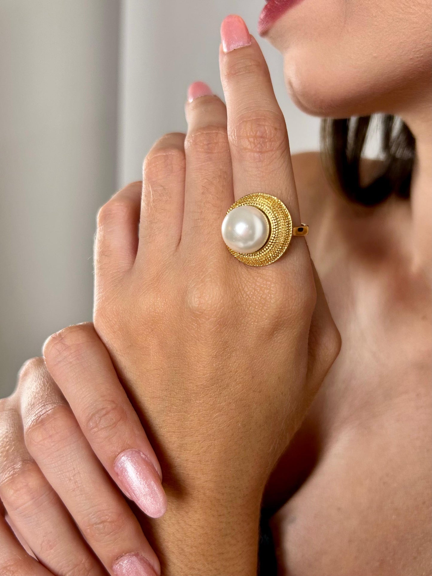 Anel Perola Cravejado Banhado a Ouro 18K