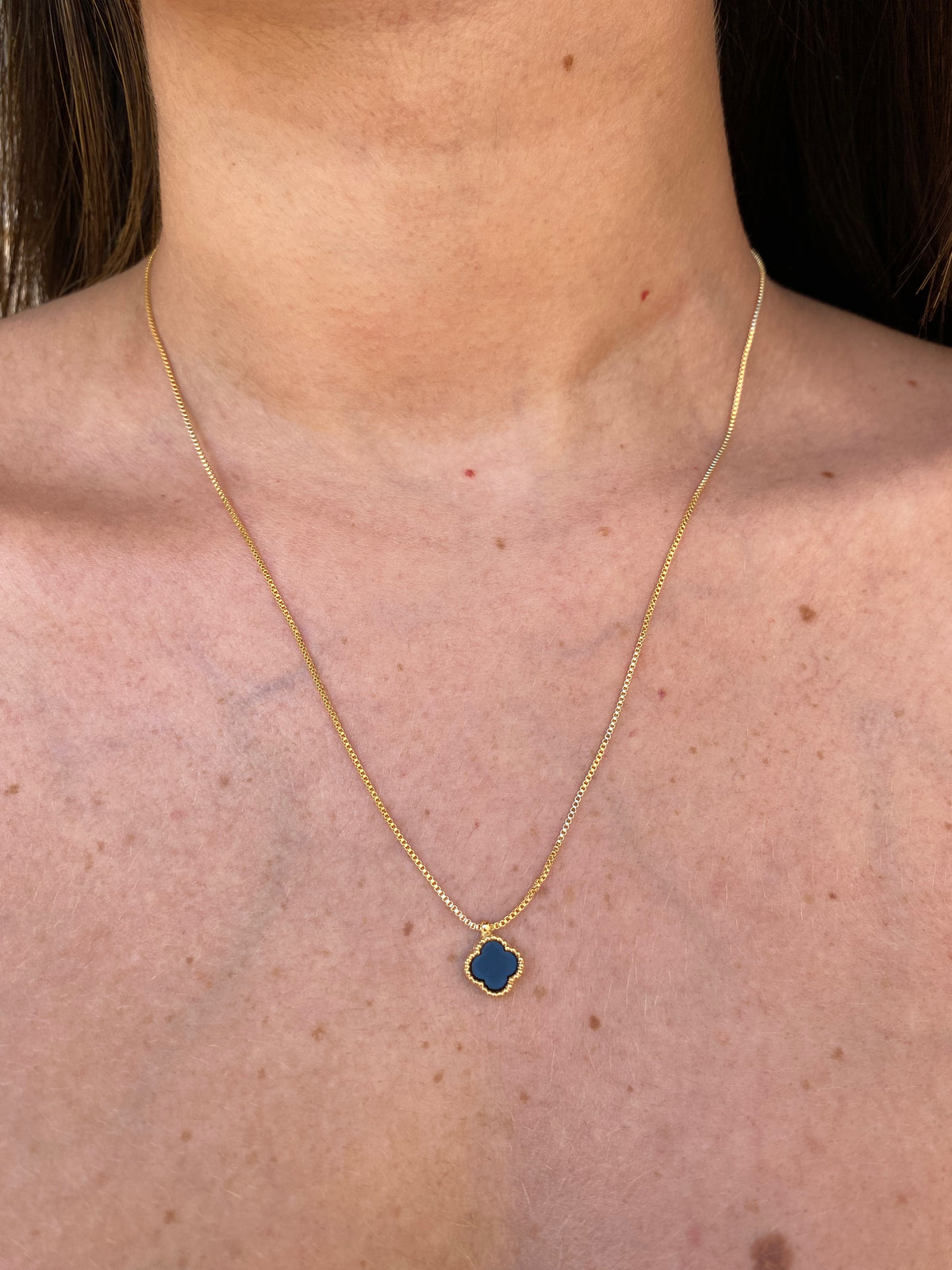 Colar Van Cleef Banhado a Ouro 18K