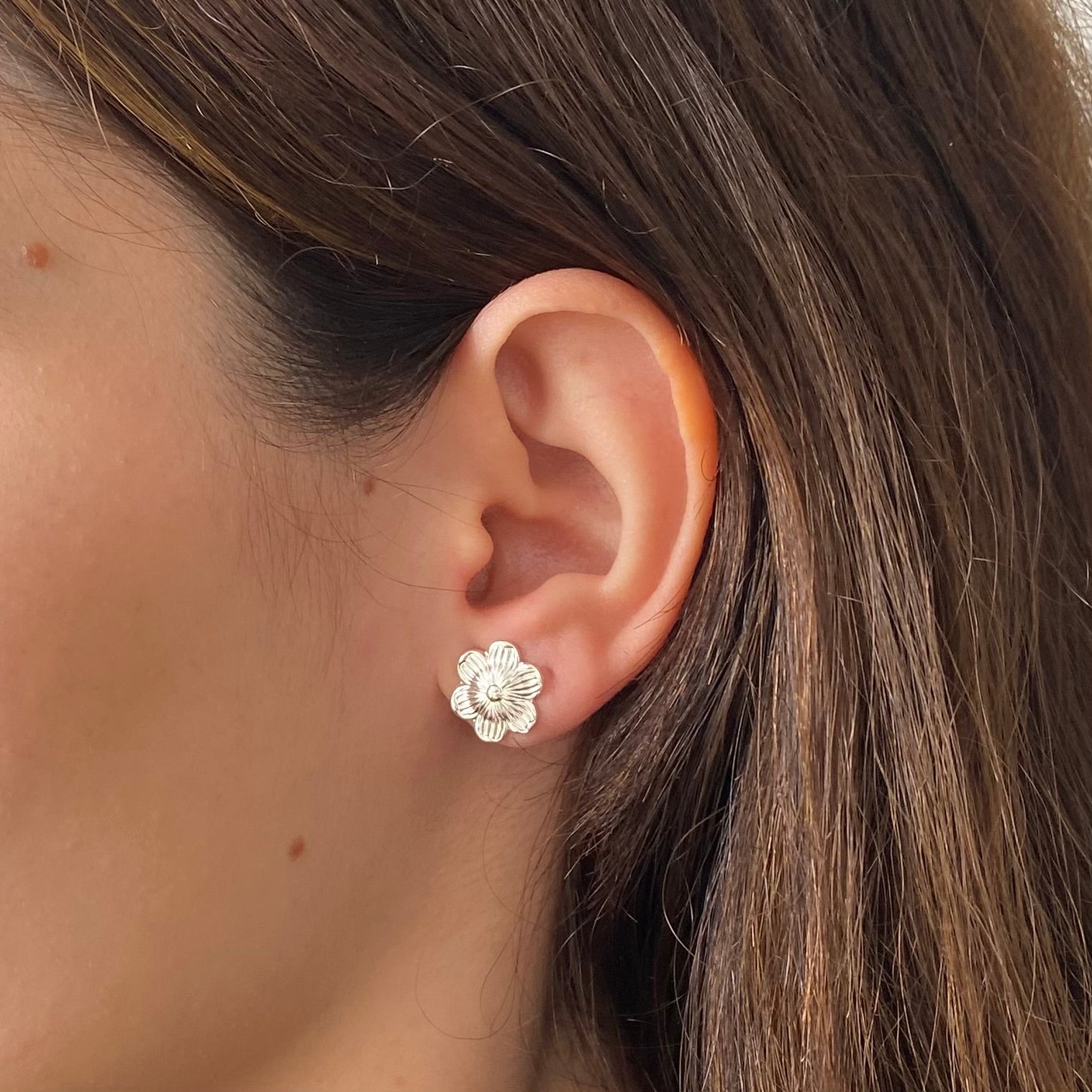 Brinco Flor Detalhes