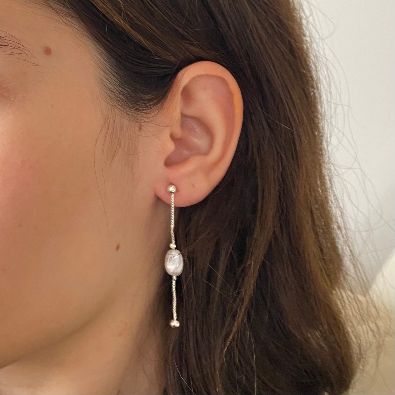 Brinco Pendente Pérola Retangular