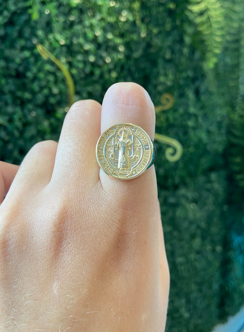 Anel São Bento Banhado a Ouro 18K