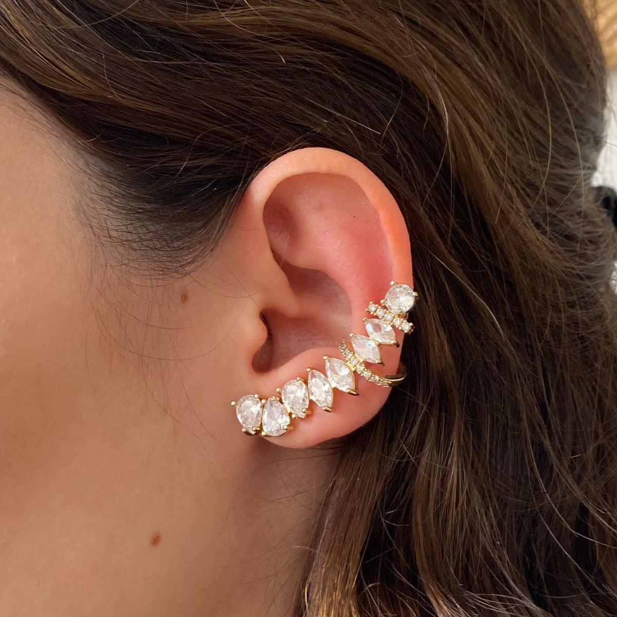 Brinco Earcuff Pedras